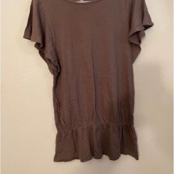 Women’s Medium Gap Tops Bundle (6) - Picture 2 of 7